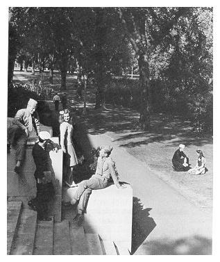 A wartime publicity photo taken on the steps of the Electrical Engineering Building, later featured on the cover of the October 1943 Penn State Alumni News. 